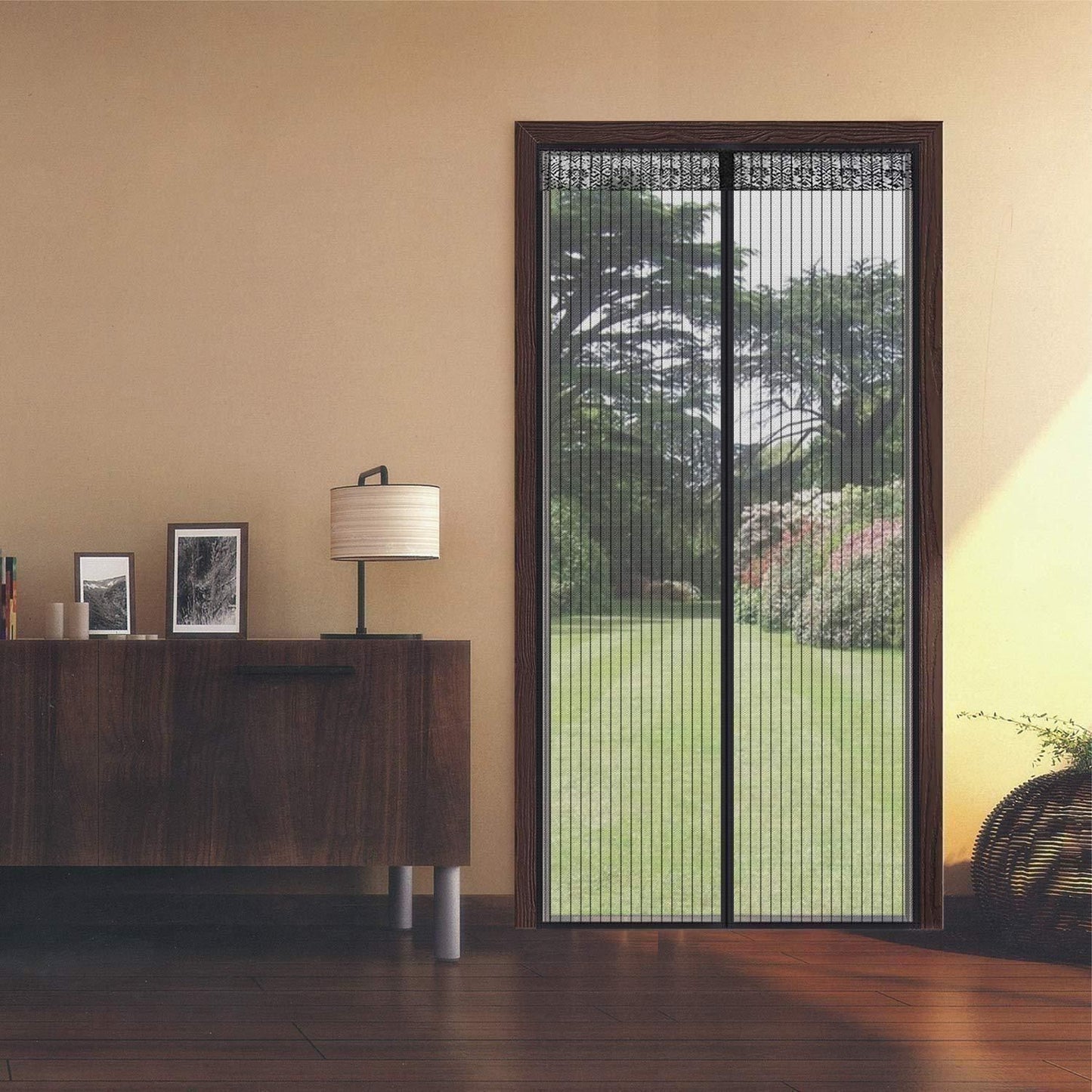 Magnetic Anti-Mosquito Door Curtains – Hands-Free Mesh Screen with Auto-Close for Insect Protection ⭐⭐⭐⭐⭐(2369 Reviews)