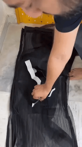 Magnetic Anti-Mosquito Door Curtains – Hands-Free Mesh Screen with Auto-Close for Insect Protection ⭐⭐⭐⭐⭐(2369 Reviews)